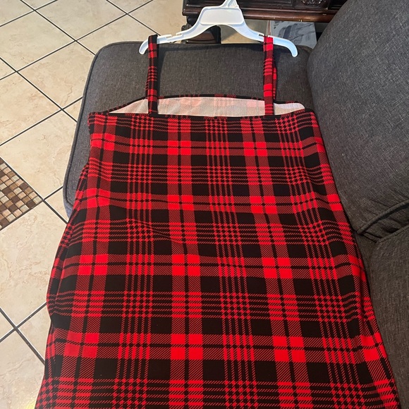 Red and Black Strip Plaid Dress - Picture 2 of 4